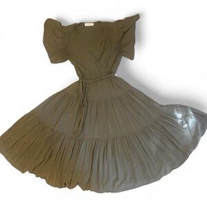 Petal & Pup beautiful olive green float dress!